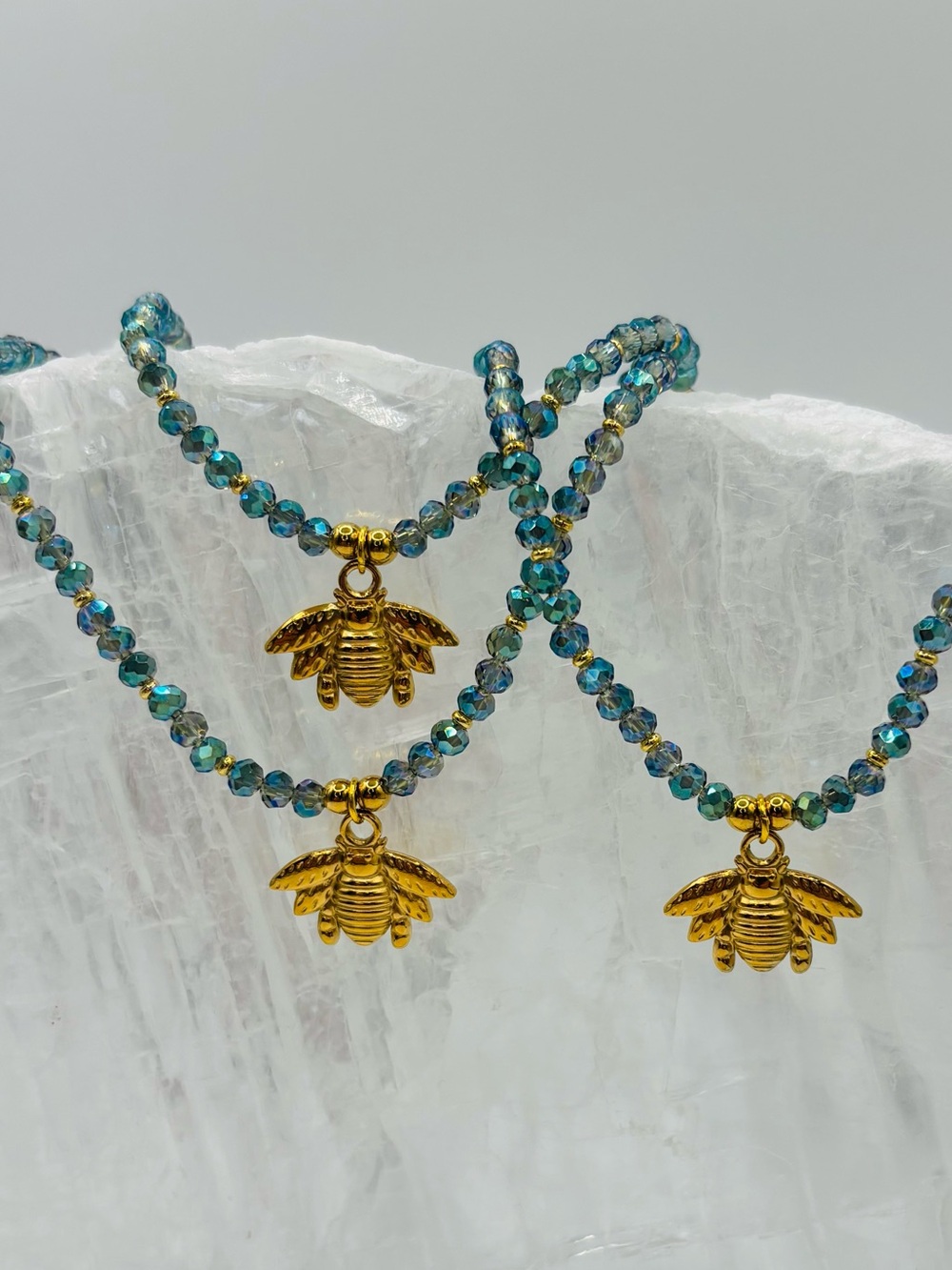 *ANKLET* S. Steel Gold Bee & AB Peridot Shimmer Crystal Stretchy Anklet